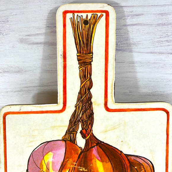 ***SOLD***Gorgeous Vintage 70’s Cutting Board/ Wall Decor - Picture 3 of 12